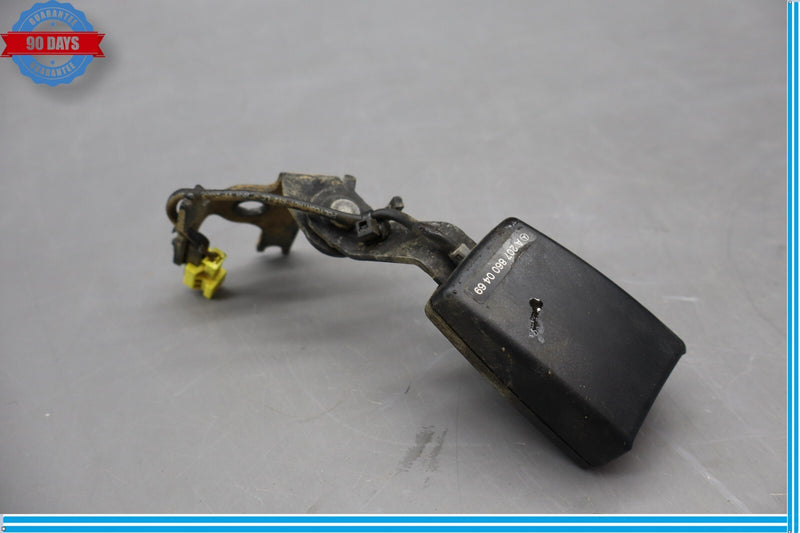 Load image into Gallery viewer, 10-17 Mercedes W207 E350 E550 Rear Right Passenger Side Seat Belt Buckle Oem