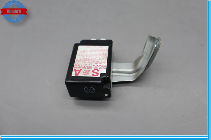 Load image into Gallery viewer, 07-12 Lexus LS460 Smart Door Control Module Receiver 89740-50060 Oem