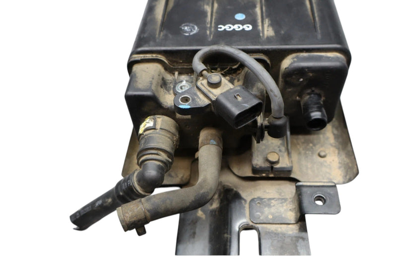 Load image into Gallery viewer, 11-16 Hyundai Equus Sig Fuel Gas Charcol Vapor Evaporator Canister System OEM