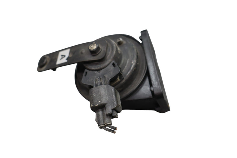 Load image into Gallery viewer, 16-20 Jaguar XF XE X260 Right Passenger Side High Note Tone Horn Signal Oem