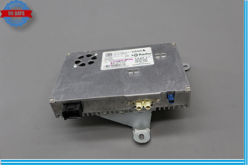 Load image into Gallery viewer, 09-13 Mercedes GL550 GL450 Sirius Satellite Radio Receiver 1719060700 Oem