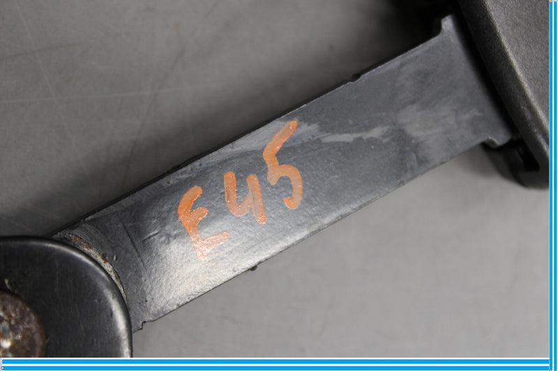 Load image into Gallery viewer, 09-15 BMW 750i 750Li Rear Left Driver Side Seat Belt Buckle Oem