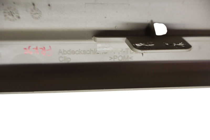 Load image into Gallery viewer, 10-18 Mercedes CLS550 E350 Front Right Door Sill Scuff Plate Trim Cover Oem