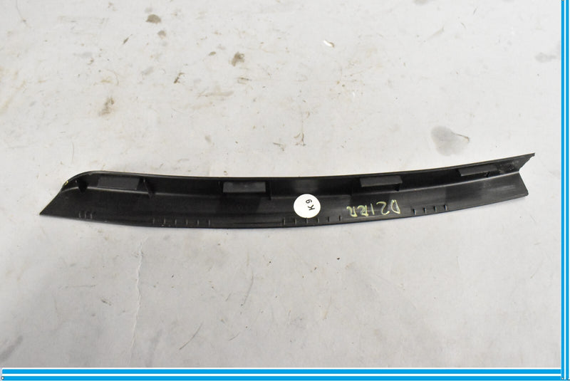 Load image into Gallery viewer, 09-15 BMW 750i 750Li F02 F01 Rear Right Door Window Molding Trim Cover Oem