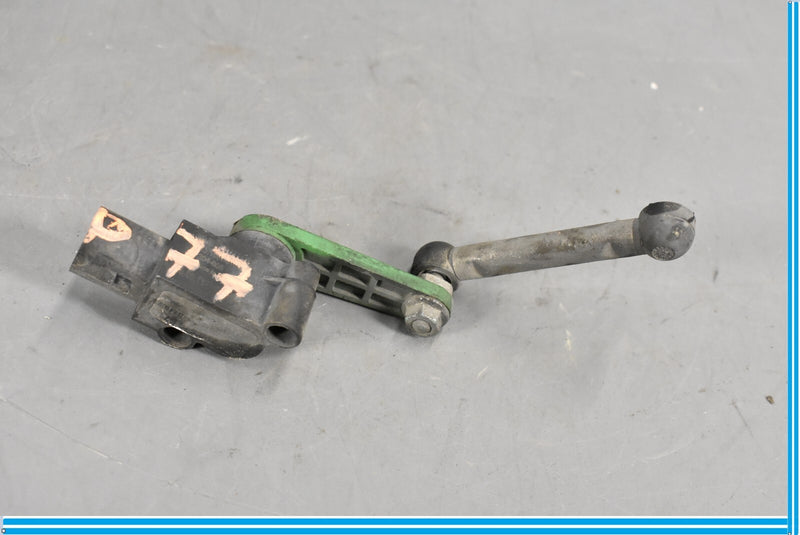 Load image into Gallery viewer, 11-18 Volkswagen VW Touareg Rear Ride Height Level Sensor Oem