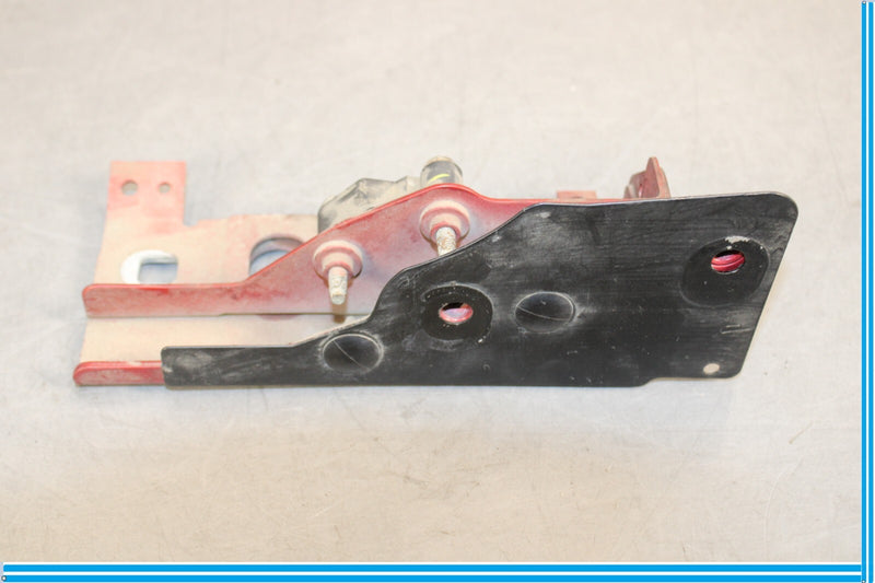 Load image into Gallery viewer, 10-13 Land Rover Range Rover Sport Front Right Side Chassis Bracket Oem