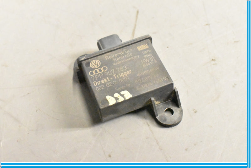 Load image into Gallery viewer, 11-18 Porsche Cayenne Tire Pressure Monitor Sensor Module TPMS 7PP907283 Oem