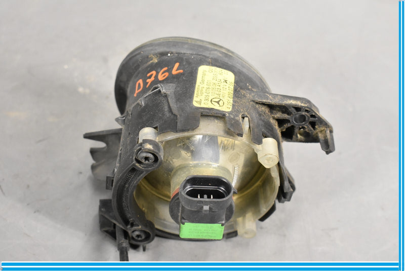 Load image into Gallery viewer, 06-12 Mercedes X164 GL450 ML500 Front Left Driver Bumper Fog Light Lamp Oem
