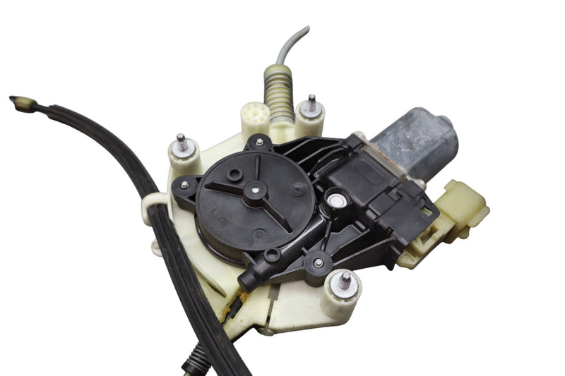 Load image into Gallery viewer, 14-22 Maserati Quattroporte Rear Right Side Window Regulator Motor 670009817 Oem