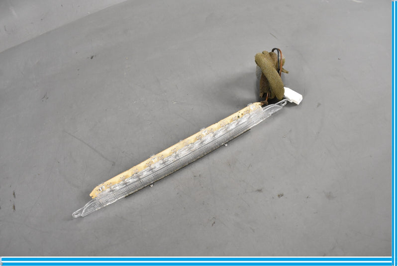 Load image into Gallery viewer, 10-15 Jaguar XJ XJL High Mounted Third 3rd Brake LED Light Lamp Oem