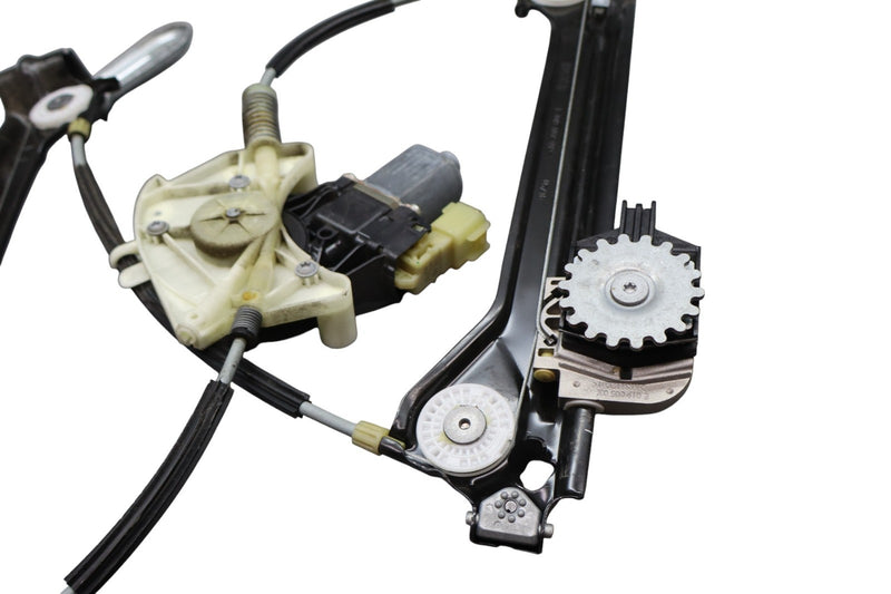 Load image into Gallery viewer, 14-22 Maserati Ghibli M157 Rear Left Driver Side Window Regulator Motor Oem