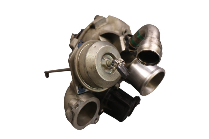 Load image into Gallery viewer, 14-24 Maserati Quattroporte Ghibli M157 Right Side Turbocharger Manifold Oem