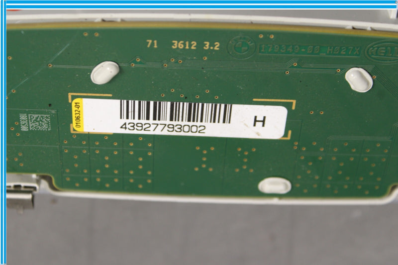 Load image into Gallery viewer, 12-18 BMW 320i 328i F30 Rear Interior Roof Overhead Reading Dome Lamp Oem