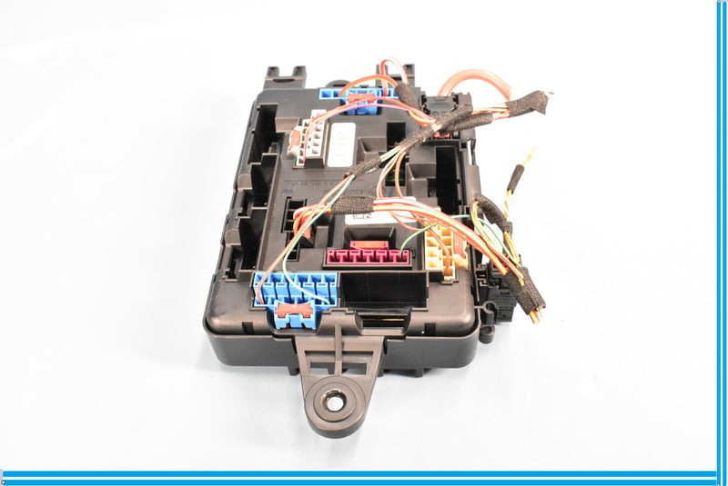 Load image into Gallery viewer, 12-18 BMW 320i 328i 428i F30 Fuse Box Power Distribution Box Oem