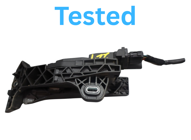 Load image into Gallery viewer, 15-23 Hyundai Genesis Engine Gas Acceleration Accelerator Pedal Assembly Oem