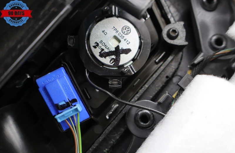 Load image into Gallery viewer, 11-14 Volkswagen Touareg Rear Right Passenger Side Interior Door Panel Trim Oem