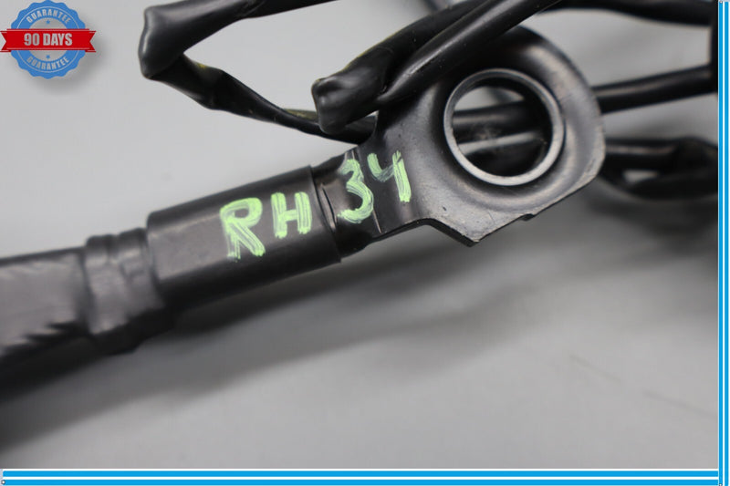Load image into Gallery viewer, 10-15 Porsche Cayenne Panamera Front Right Passenger Side Seat Belt Buckle Oem