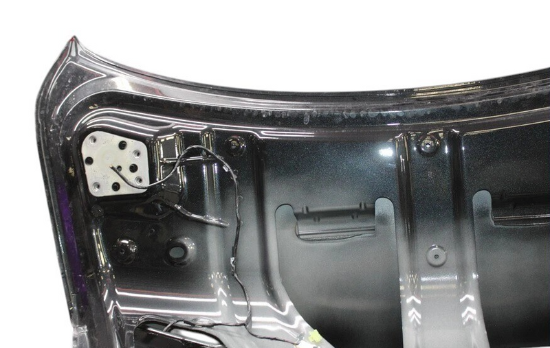 Load image into Gallery viewer, 14-17 Maserati Quattroporte Rear Trunk Hatch Lid Panel Assembly 673000441 Oem