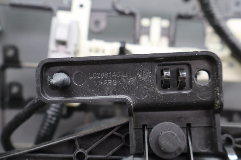 Load image into Gallery viewer, 13-19 Cadillac XTS Front Left Driver Side Seat Track Rail Assembly Oem