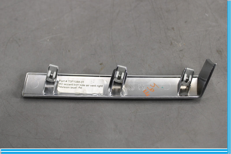 Load image into Gallery viewer, 07-13 BMW X5 E70 Front Right Passenger Side Dashboard Air Vent Lower Trim Oem