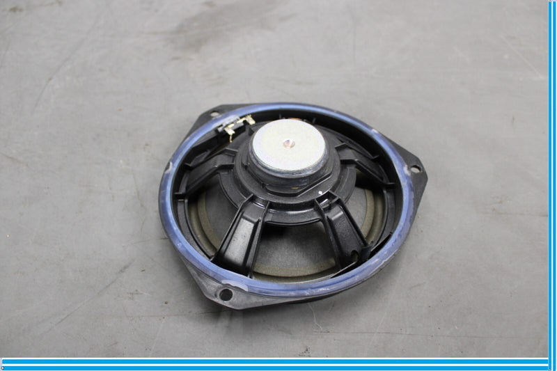 Load image into Gallery viewer, 14-17 Maserati Ghibli Front Right Passenger Side Door Audio Speaker Oem