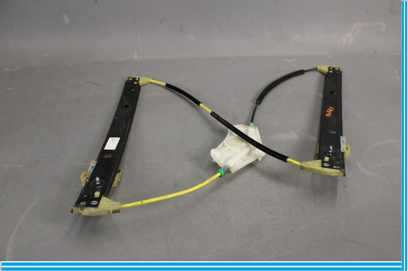 Load image into Gallery viewer, 11-18 Audi A8 Front Right Passenger Side Door Window Regulator W/O Motor Oem