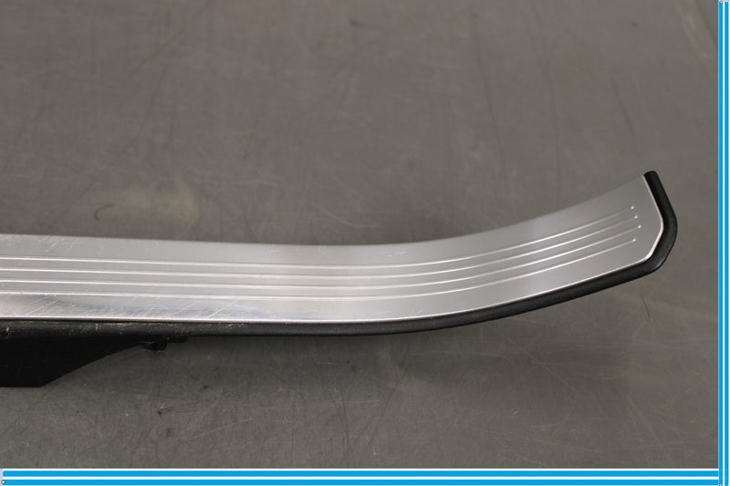 Load image into Gallery viewer, 07-13 Mercedes S550 S600 Rear Right Passenger Side Molding Strip Chrome Oem