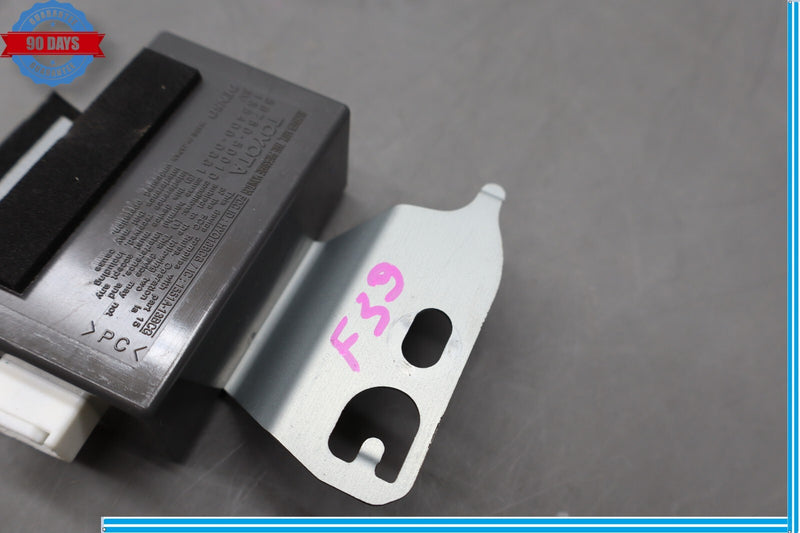 Load image into Gallery viewer, 07-12 Lexus LS460 LS460L TPMS Tire Pressure Monitor Receiver 89760-50010 Oem