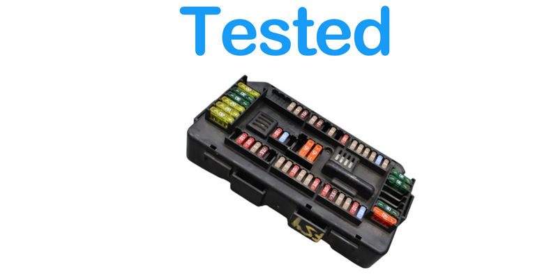 Load image into Gallery viewer, 12-18 BMW F30 320i 328i 428i Front Engine Bay Fuse Relay Box Module Unit Oem