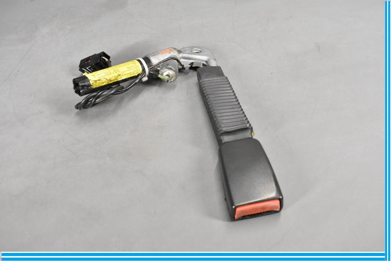 Load image into Gallery viewer, 09-11 Jaguar XF Front Left Driver Side Seatbelt Seat Belt Buckle Oem