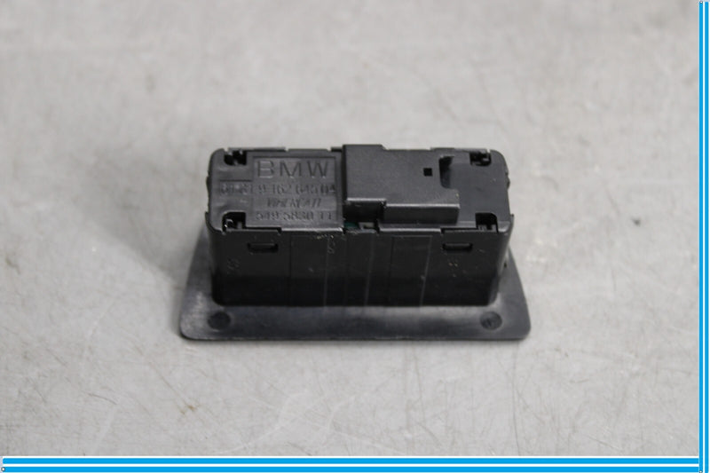 Load image into Gallery viewer, 09-15 BMW 750Li F01 F02 Tailgate Liftgate Power Lock Unlock Control Switch Oem