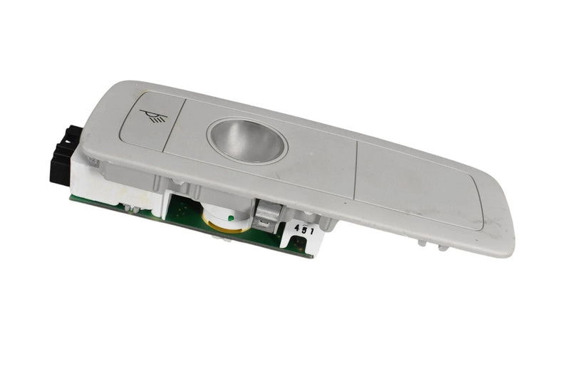 Load image into Gallery viewer, 11-14 Volkswagen Touareg Rear Left Driver Side Interior Overhead Dome Light Oem