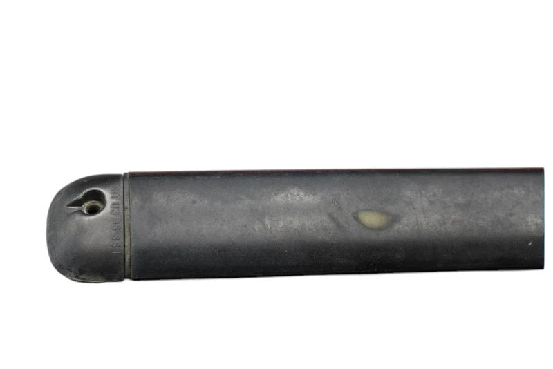 Load image into Gallery viewer, 03-09 Hummer H2 Rear High Mounted Third 3rd Brake Stop Light Lamp Oem