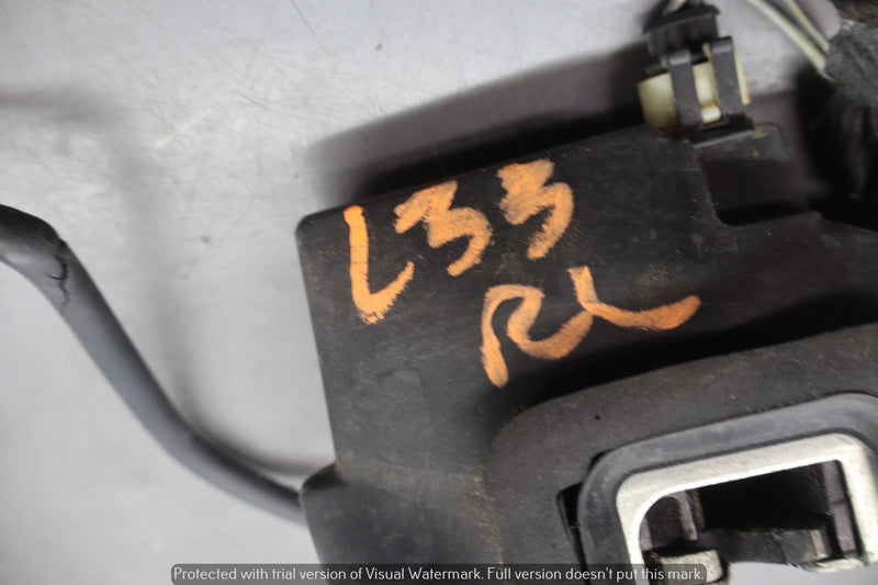 Load image into Gallery viewer, 03-13 Maserati Quattroporte M139 Rear Left Side Door Lock Latch Actuator Oem