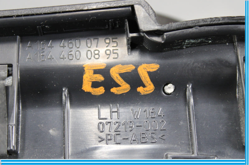 Load image into Gallery viewer, 06-12 Mercedes GL450 GL550 Steering Column Trim Shroud Cover Oem