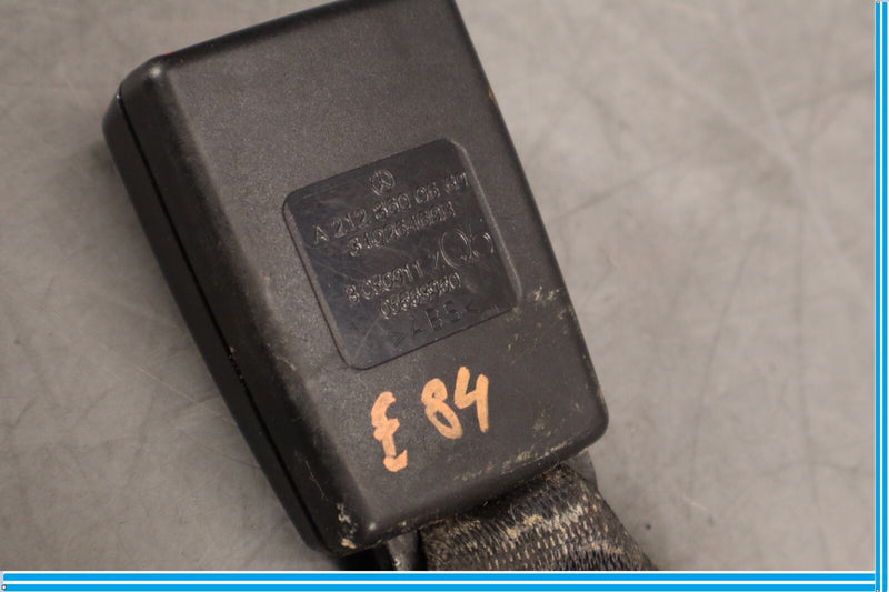 Load image into Gallery viewer, 10-16 Mercedes E350 E400 E550 W212 Sedan Rear Right Seat Belt Buckle Black Oem