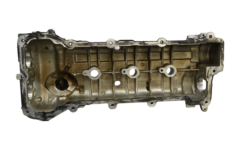 Load image into Gallery viewer, 14–17 Maserati Ghibli Left Side Cylinder Head Rocker Valve Cover 288687 Oem