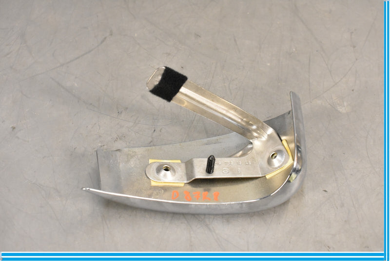 Load image into Gallery viewer, 06-11 Mercedes CLS550 CLS500 W219 Rear Right Side Door Panel Edge Trim Cover Oem