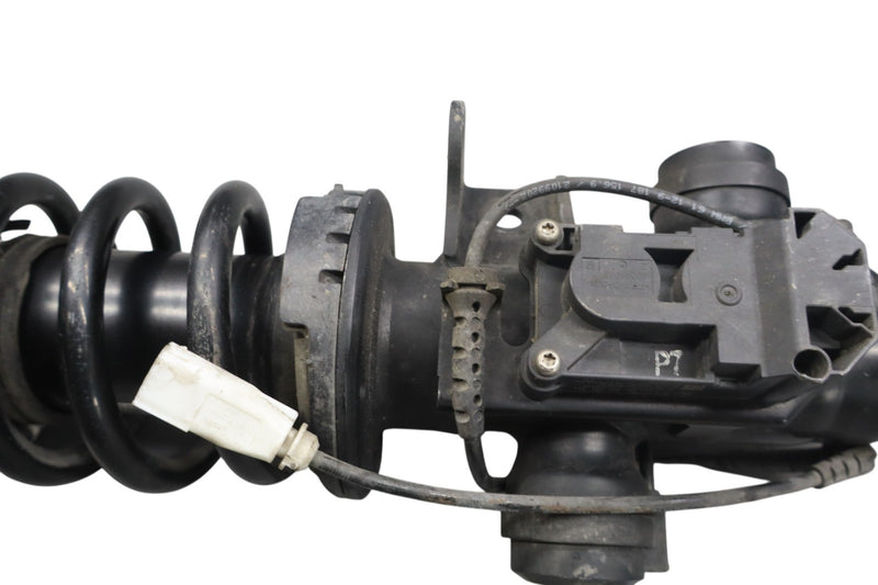 Load image into Gallery viewer, 10-17 BMW 535i 550i GT F07 Front Right Suspension Shock Strut Absorber VDC Oem