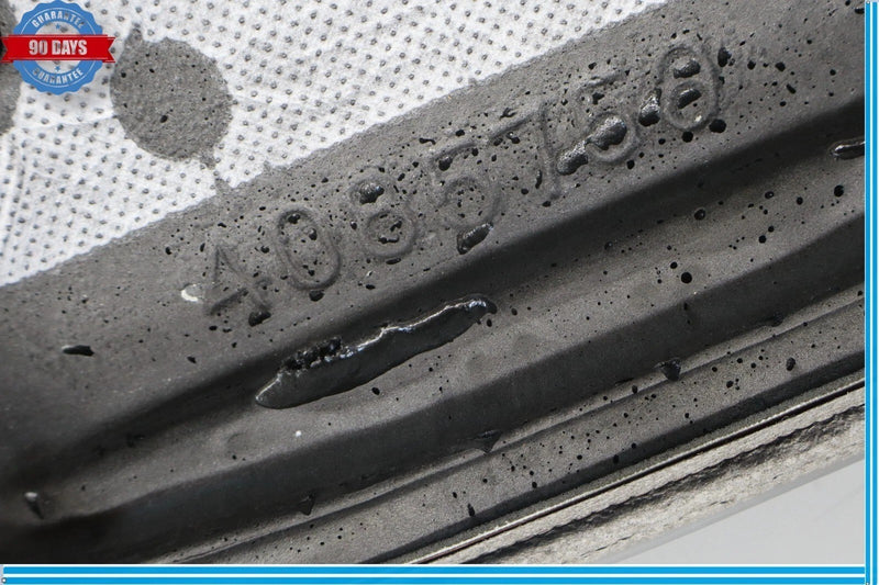 Load image into Gallery viewer, 18-21 Buick Enclave Front Right Passenger Side Seat Lower Cushion Bottom OEM