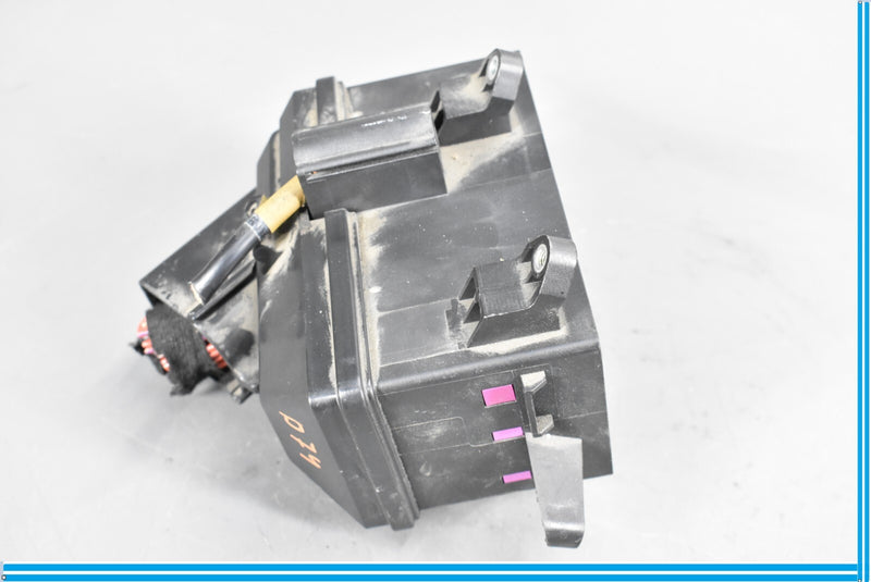 Load image into Gallery viewer, 04-12 Bentley Continental Fuse Box Holder Relay Junction Oem