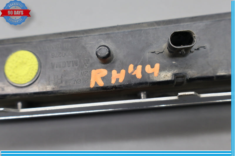 Load image into Gallery viewer, 10-16 Mercedes W164 ML350 R350 Front Right Daytime Run Lamp Fog Light Oem