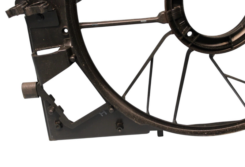 Load image into Gallery viewer, 01-12 Mercedes S600 S55 CL63 E63 E550 Engine Motor Cooling Fan Shroud Cover Oem