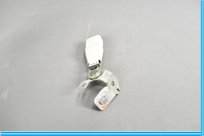 Load image into Gallery viewer, 07-12 Lexus LS460 Rear Center Seat Belt Buckle 73380-50250 Oem