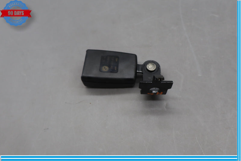 Load image into Gallery viewer, 07-13 BMW X5 E70 Rear Left Or Right Side Seat Belt Seatbelt Buckle Oem