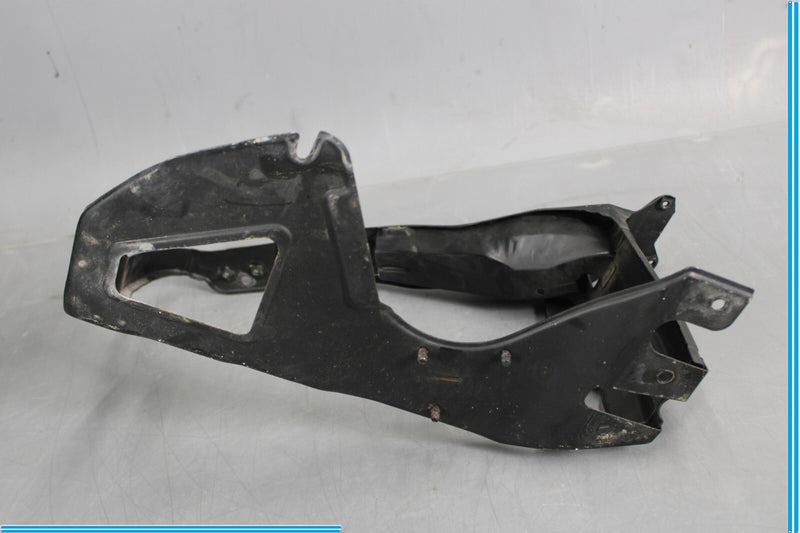 Load image into Gallery viewer, 00-06 Mercedes W220 S500 Front Right Side Headlight Support Bracket Oem