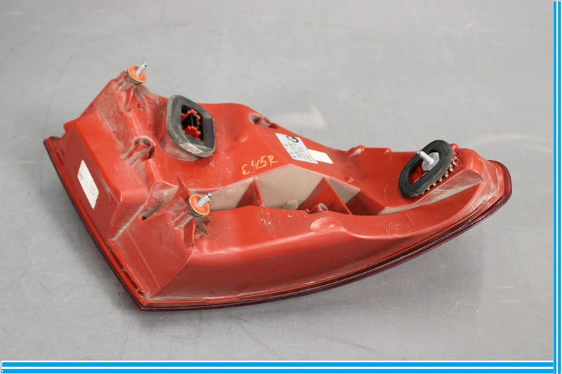 Load image into Gallery viewer, 09-12 BMW 750i 750Li Rear Right Passenger Side Outer Tail Light Taillight Oem