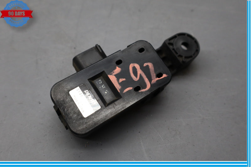 Load image into Gallery viewer, 10-18 Jaguar XJ XJL Smog Emission Control Sensor Unit 013650-0010 Oem