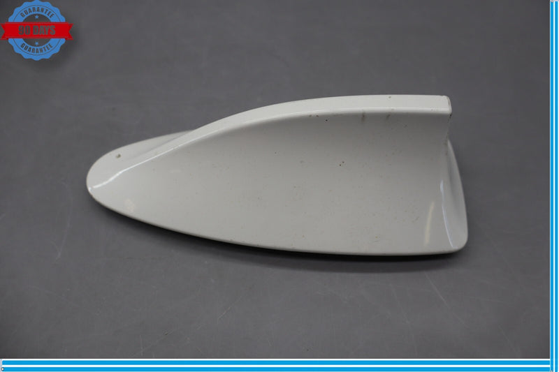 Load image into Gallery viewer, 09-15 BMW 750i 740i Roof Shark Fin Antenna Cover Housing White Oem