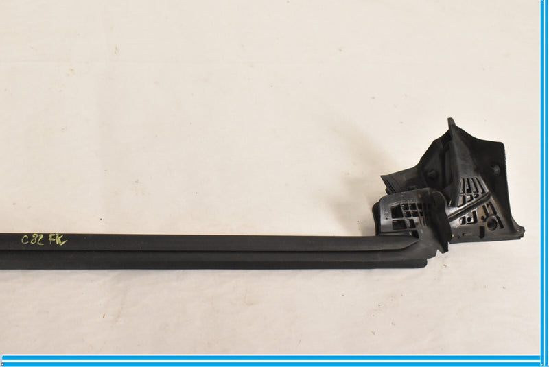 Load image into Gallery viewer, 2014-2018 MERCEDES CLA250 W117 FRONT RIGHT PASSENGER WINDOW INNET BELT SEAL OEM